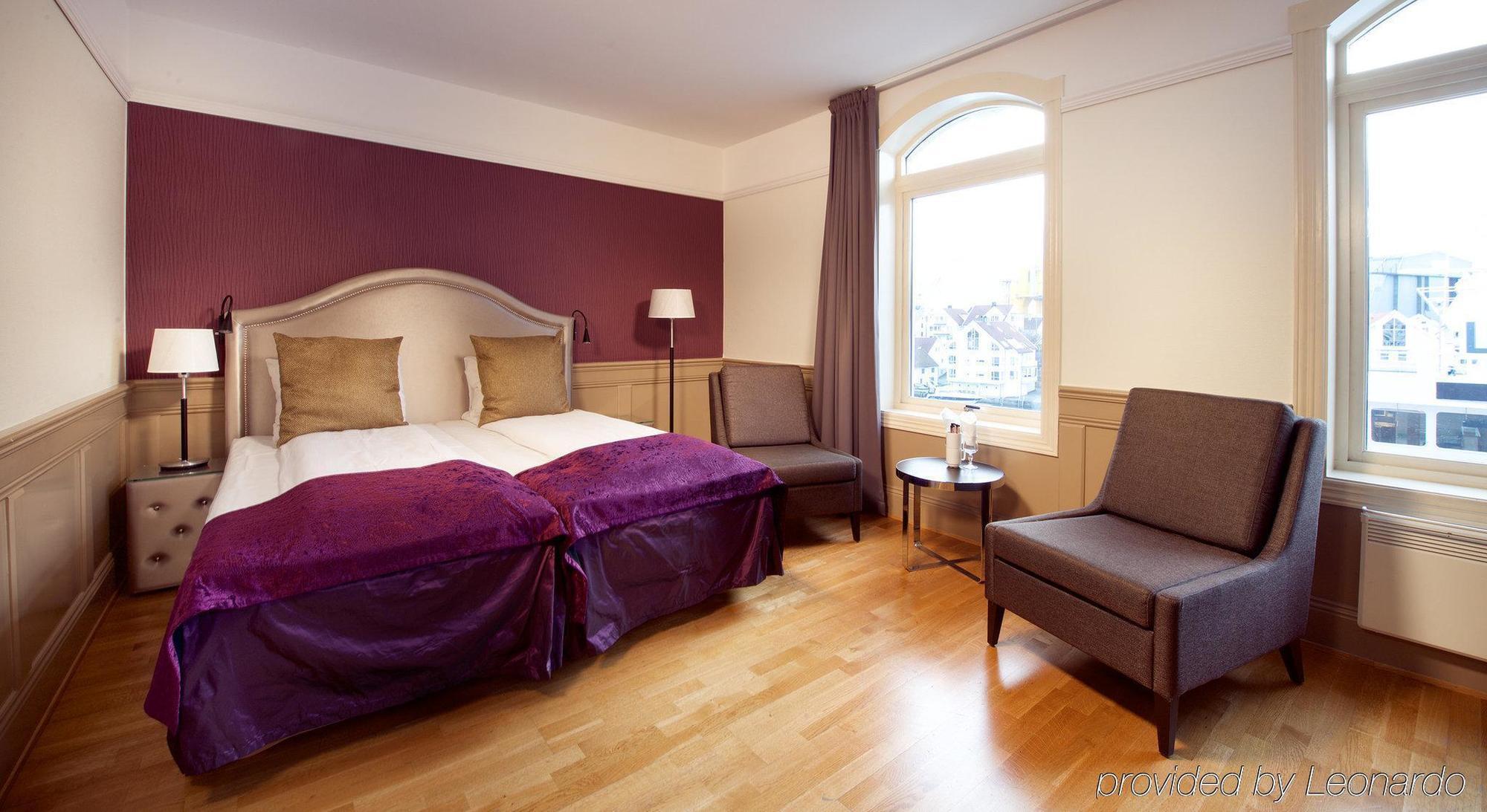 Home Hotel Amanda Haugesund Bagian luar foto