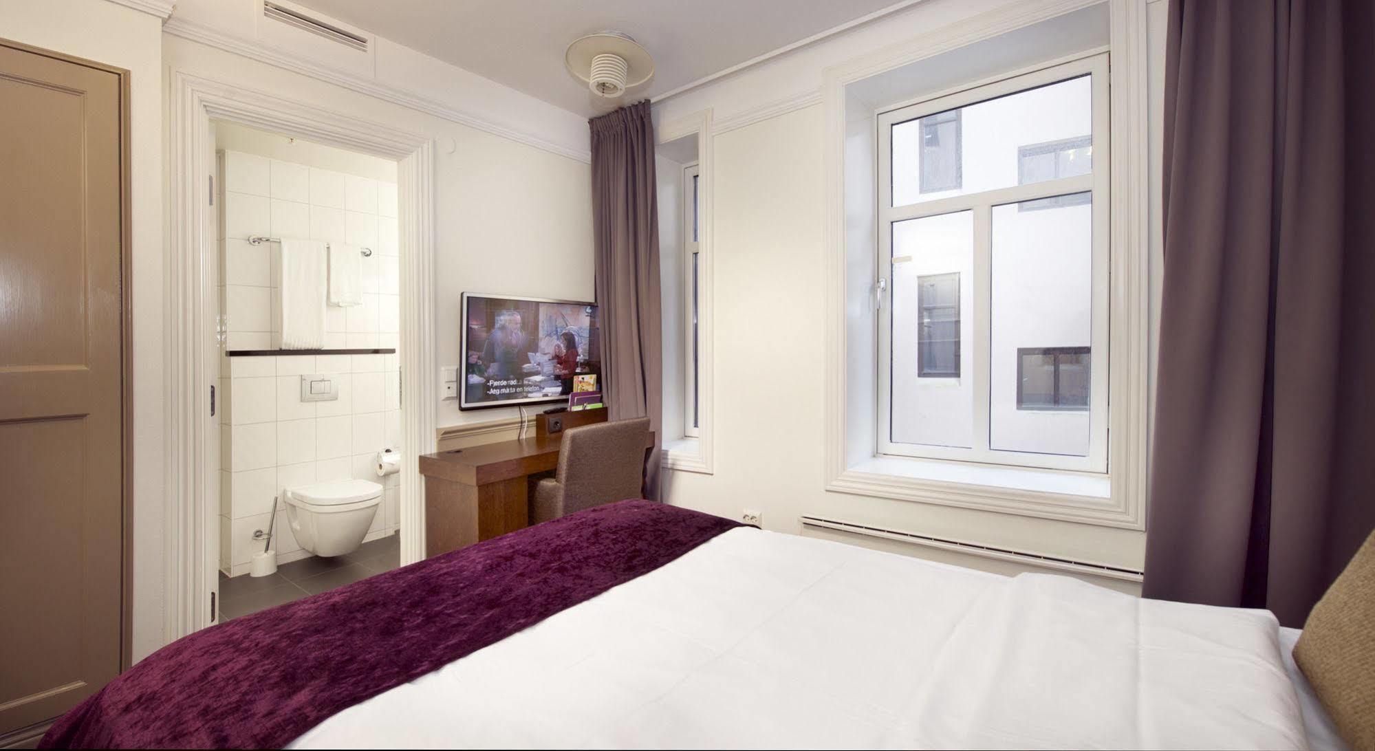 Home Hotel Amanda Haugesund Bagian luar foto